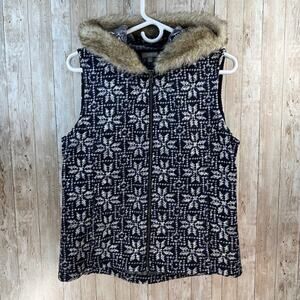 T By Talbots Vest Womens M Navy White Snowflake Faux Fur Hood Nordic Warm Cozy